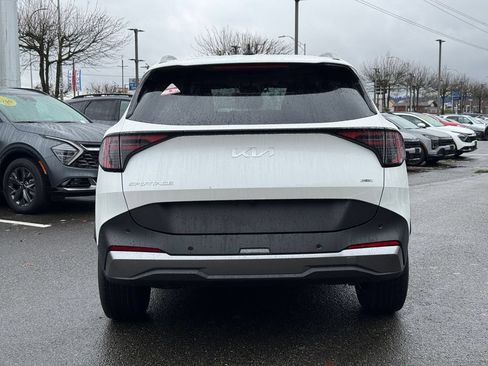 Certified 2026 Kia Sportage EX AWD/4WD image 8
