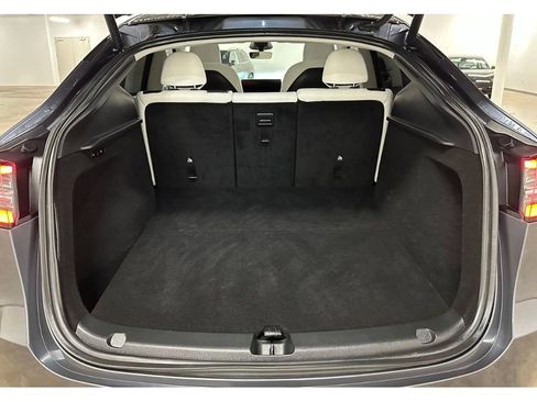 Used 2023 Tesla Model Y Performance AWD/4WD image 11