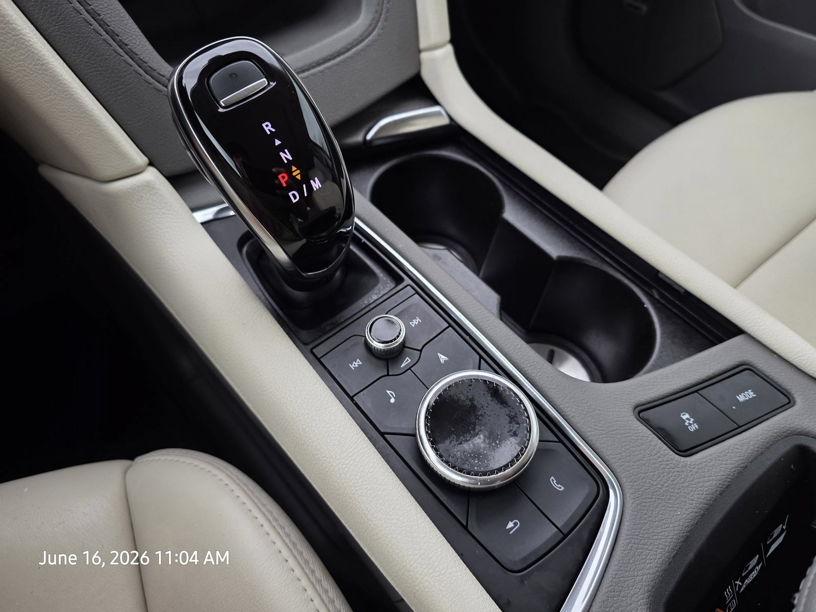 Used 2023 Cadillac XT6 Premium Luxury w/ Technology Package FWD image 27