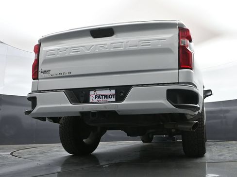 Used 2021 Chevrolet Silverado 1500 Custom RWD image 37