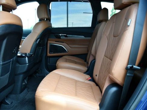 Used 2024 Kia Telluride SX X-Line AWD/4WD image 16