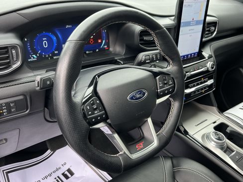 Used 2022 Ford Explorer ST w/ Equipment Group 401A AWD/4WD image 25