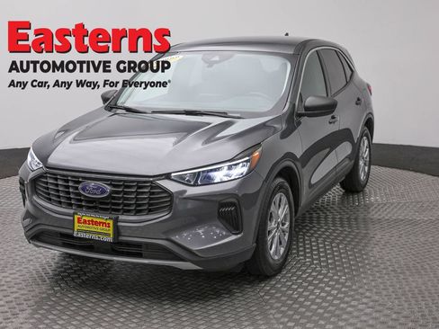 Used 2024 Ford Escape Active FWD image 1
