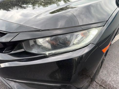 Used 2019 Honda Civic Sport image 9