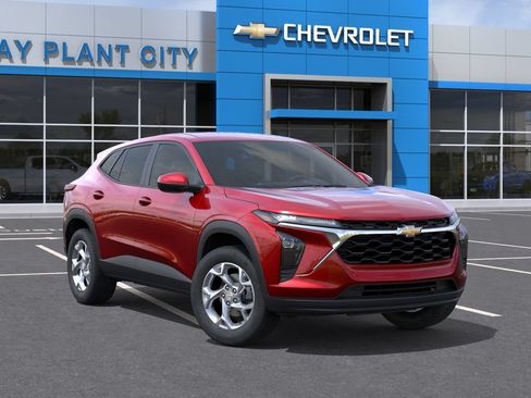 New 2026 Chevrolet Trax LS w/ LS Convenience Package FWD image 7