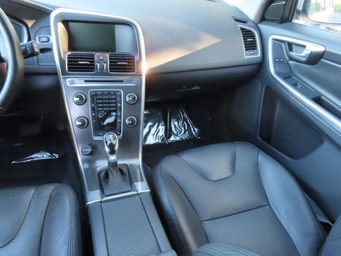Used 2014 Volvo XC60 3.2 image 11