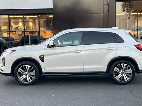 Used 2020 Mitsubishi Outlander Sport ES image 9