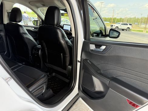 Used 2022 Ford Escape SEL image 27