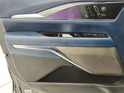 Used 2025 Cadillac Escalade IQ Sport 2 image 39