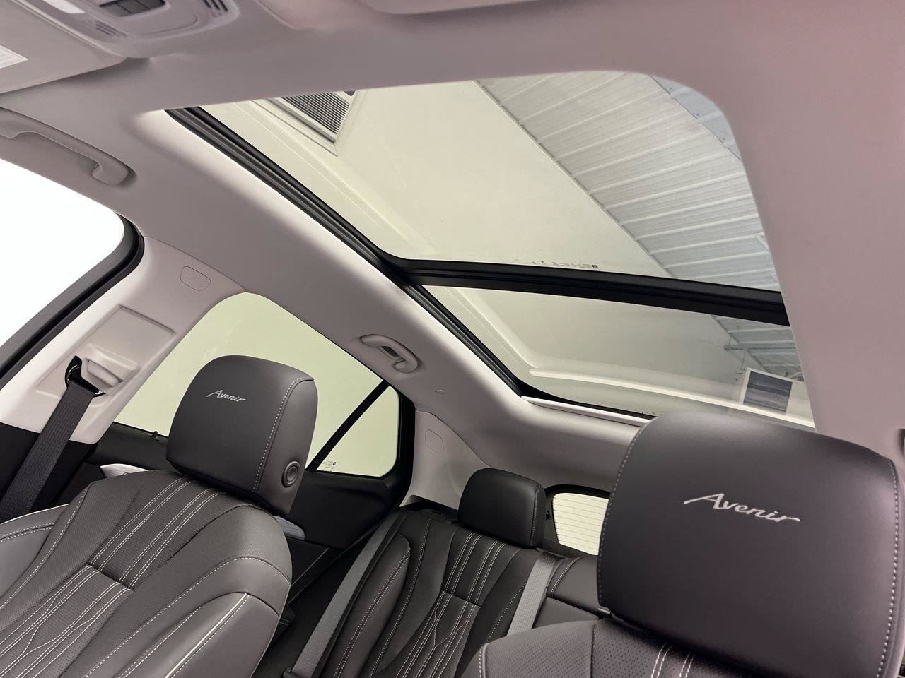 Certified 2024 Buick Envision Avenir AWD/4WD image 7