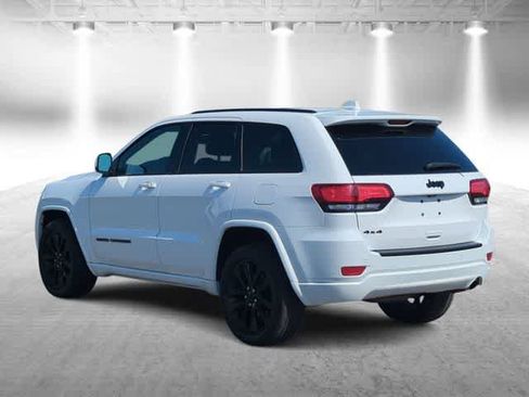 Certified 2018 Jeep Grand Cherokee Altitude AWD/4WD image 6