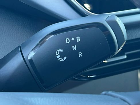 New 2026 Volkswagen ID.4 Pro AWD/4WD image 13