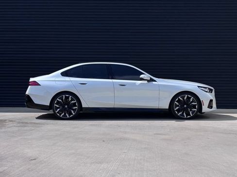 Used 2026 BMW 530i w/ M Sport Package RWD image 8