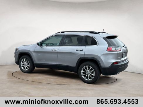 Used 2022 Jeep Cherokee Latitude Lux w/ Sun & Sound Group AWD/4WD image 5