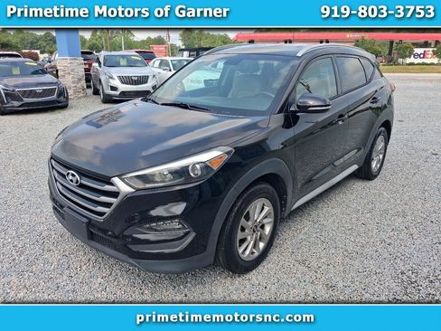 Used 2017 Hyundai Tucson SE Plus AWD/4WD image 1