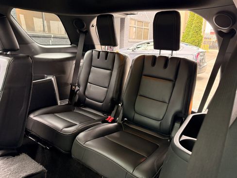 Used 2016 Ford Explorer Limited image 15