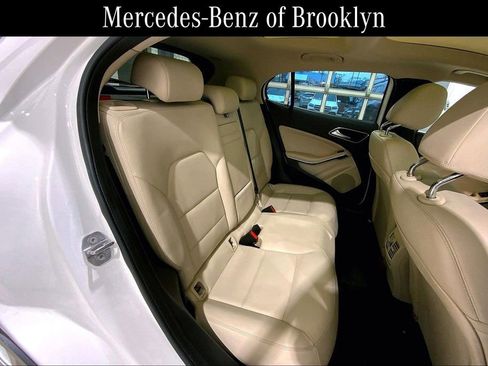 Used 2019 Mercedes-Benz GLA 250 4MATIC image 19