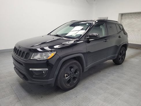 Used 2019 Jeep Compass Altitude image 2