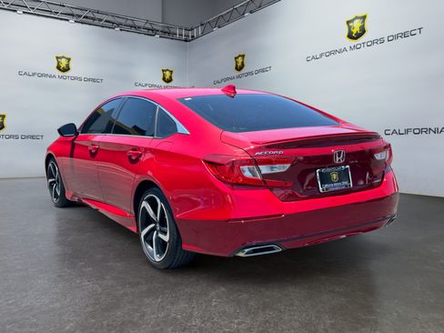 Used 2018 Honda Accord Sport image 3