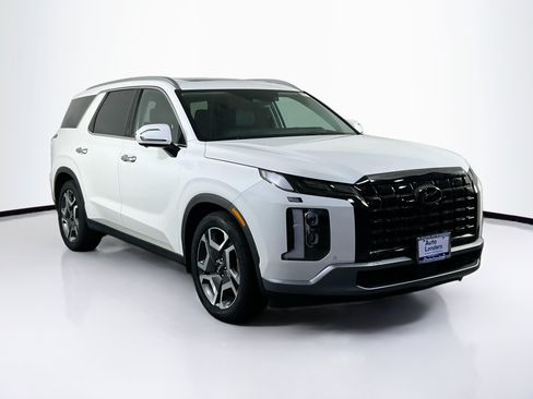 Used 2023 Hyundai Palisade Limited AWD/4WD image 3