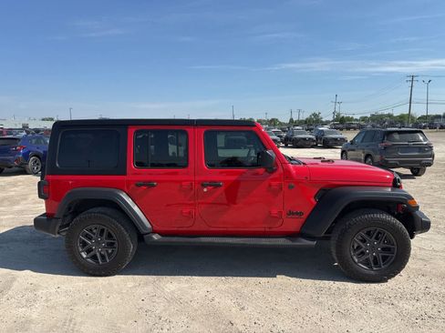 Used 2024 Jeep Wrangler Unlimited Sport AWD/4WD image 9