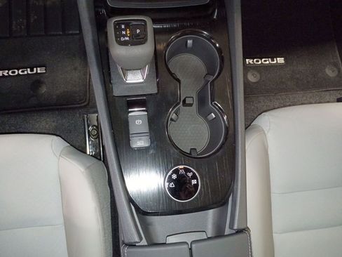 New 2026 Nissan Rogue SV AWD/4WD image 15