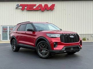 Used 2025 Ford Explorer ST-Line w/ Premium Package AWD/4WD video 1