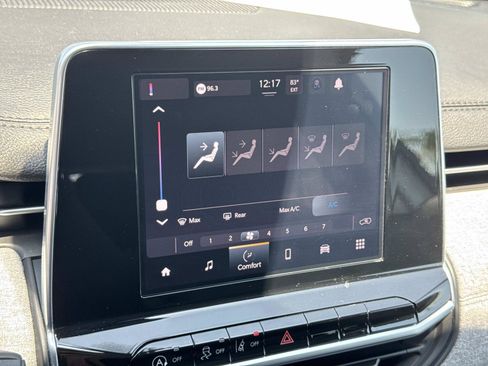 Certified 2022 Jeep Compass Latitude FWD image 14