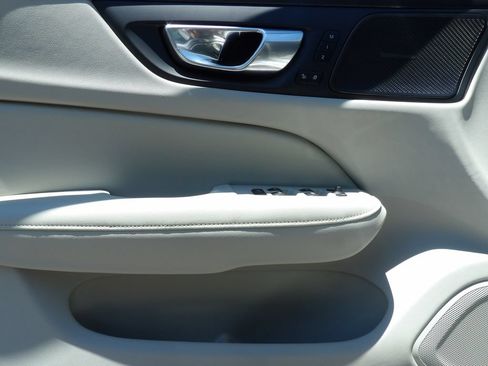 Certified 2024 Volvo S60 B5 Ultimate w/ Climate Package AWD/4WD image 13