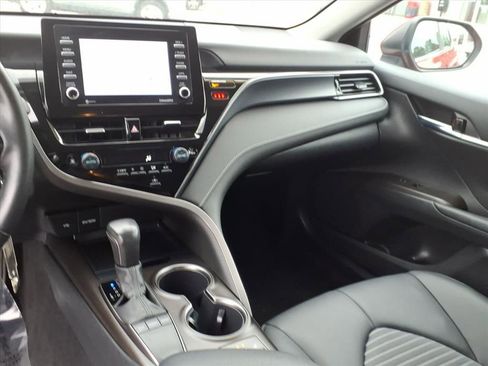 Certified 2022 Toyota Camry SE image 13