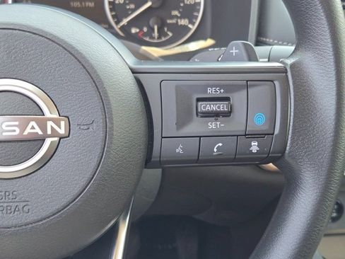 Used 2024 Nissan Rogue SV AWD/4WD image 34