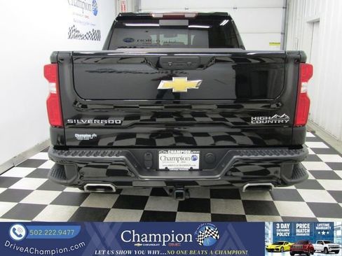 Used 2021 Chevrolet Silverado 1500 High Country image 15