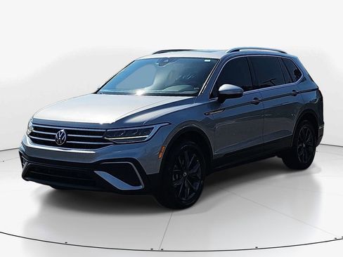 Used 2022 Volkswagen Tiguan SE FWD image 10