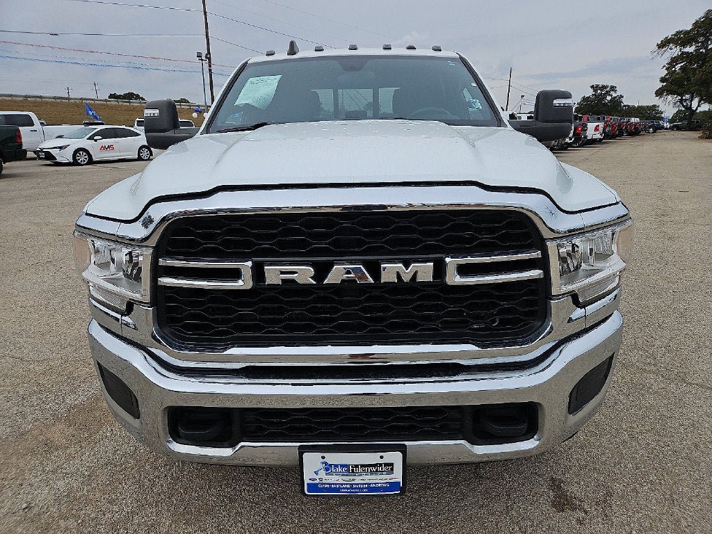 Used 2024 RAM 2500 Tradesman w/ Chrome Appearance Group AWD/4WD image 12