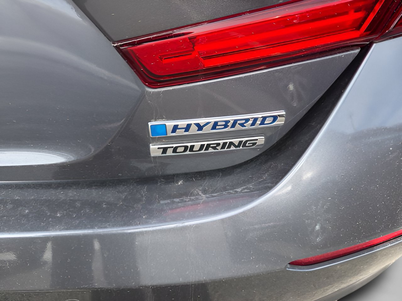 Used 2018 Honda Accord Touring image 12