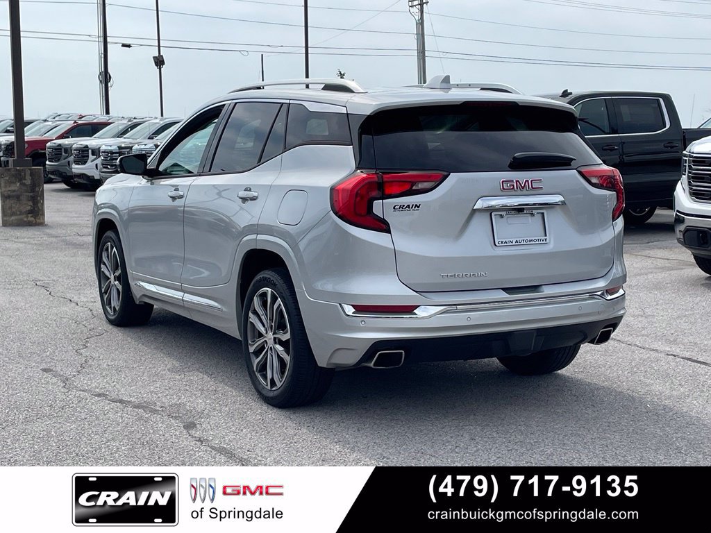Used 2018 GMC Terrain Denali w/ Advanced Safety Package FWD image 5