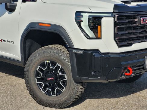 New 2026 GMC Sierra 2500 AT4X image 6