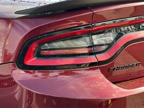 Used 2020 Dodge Charger SXT w/ Blacktop Package image 28