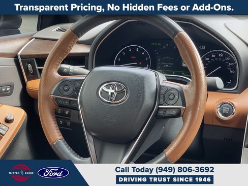Used 2022 Toyota Avalon Limited w/ Advanced Safety Package FWD image 15