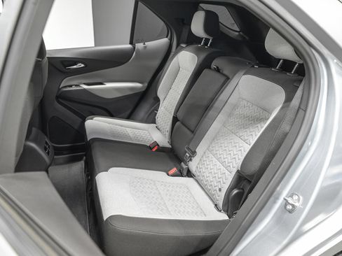 Used 2024 Chevrolet Equinox LS w/ LS Convenience Package FWD image 27