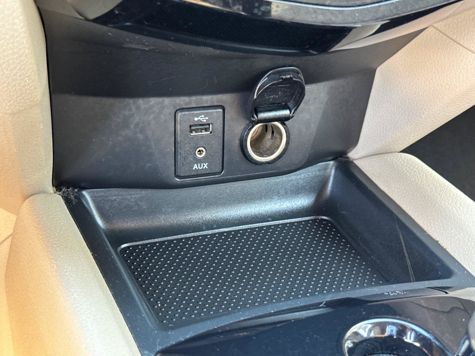 Used 2016 Nissan Rogue SV FWD image 31