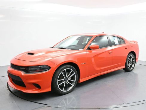 Used 2021 Dodge Charger R/T w/ Plus Group RWD image 3