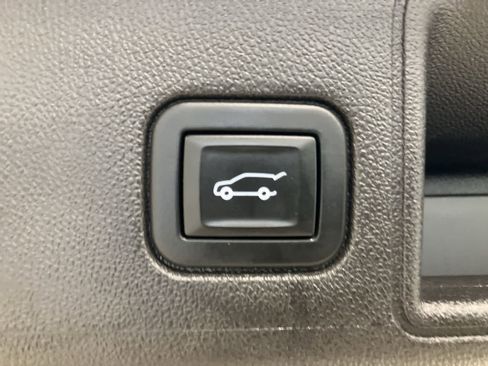 Used 2020 GMC Terrain SLT w/ Preferred Package image 32