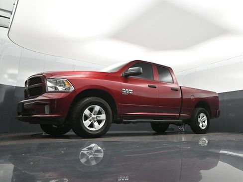 Used 2019 RAM 1500 Express AWD/4WD image 38