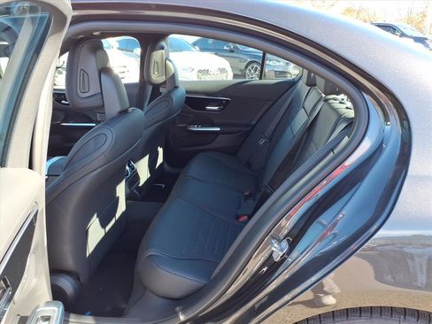 New 2026 Mercedes-Benz C 300 4MATIC Sedan image 12