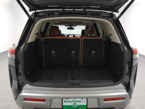Used 2022 Nissan Pathfinder Platinum w/ Cargo Package FWD image 29