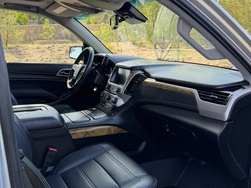 Used 2017 GMC Yukon Denali w/ Open Road Package AWD/4WD image 11