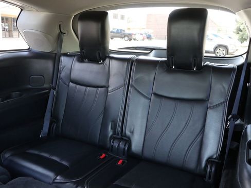 Used 2013 INFINITI JX35 AWD w/ Premium Pkg image 21