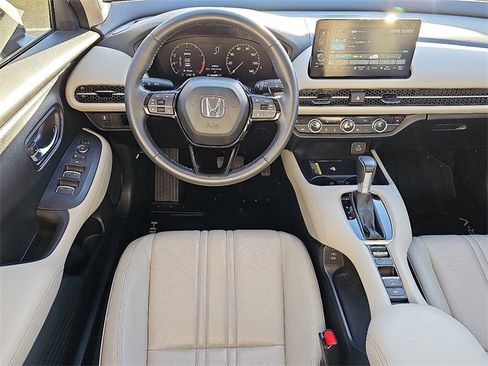 Used 2024 Honda HR-V EX-L image 11