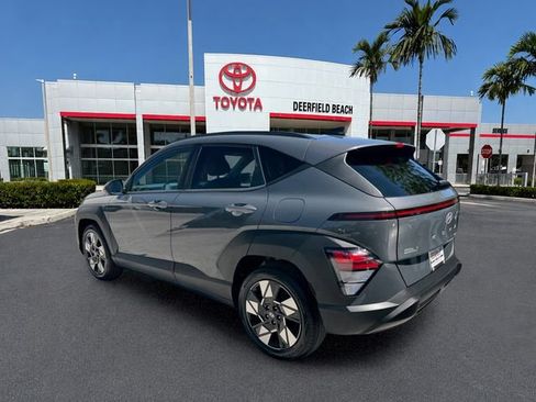 Used 2025 Hyundai Kona SEL FWD image 5